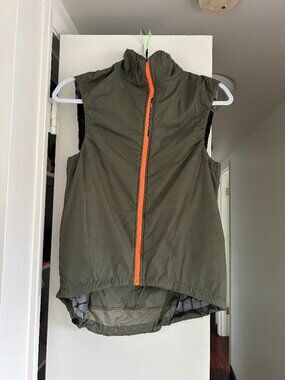 Q36.5 Women's Olive Adventure Insulation Vest